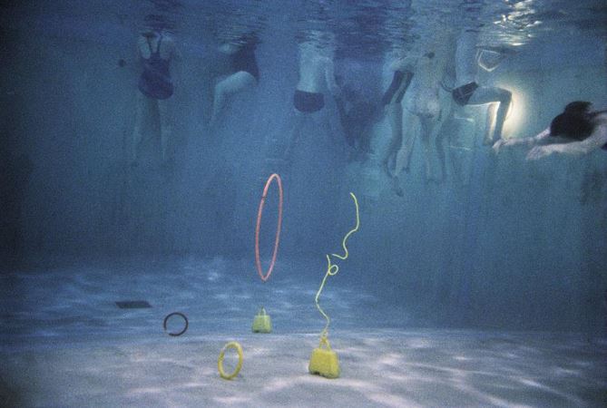 SWIMMERS　Larry Sultan　ラリー・サルタン　泳ぐ人 Book Review: 'Swimmers,' by Larry Sultan - The New York Times