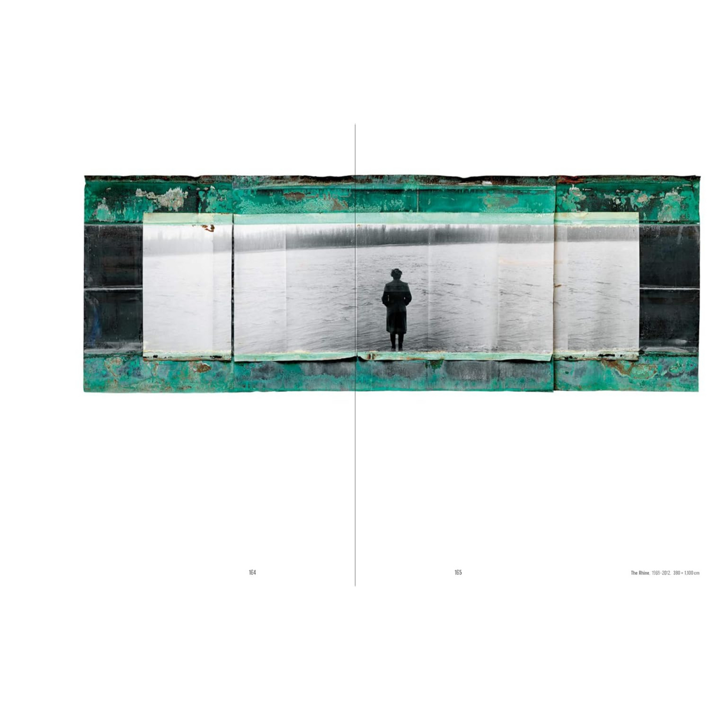 Internal pages of Anselm Kiefer & Photography.
