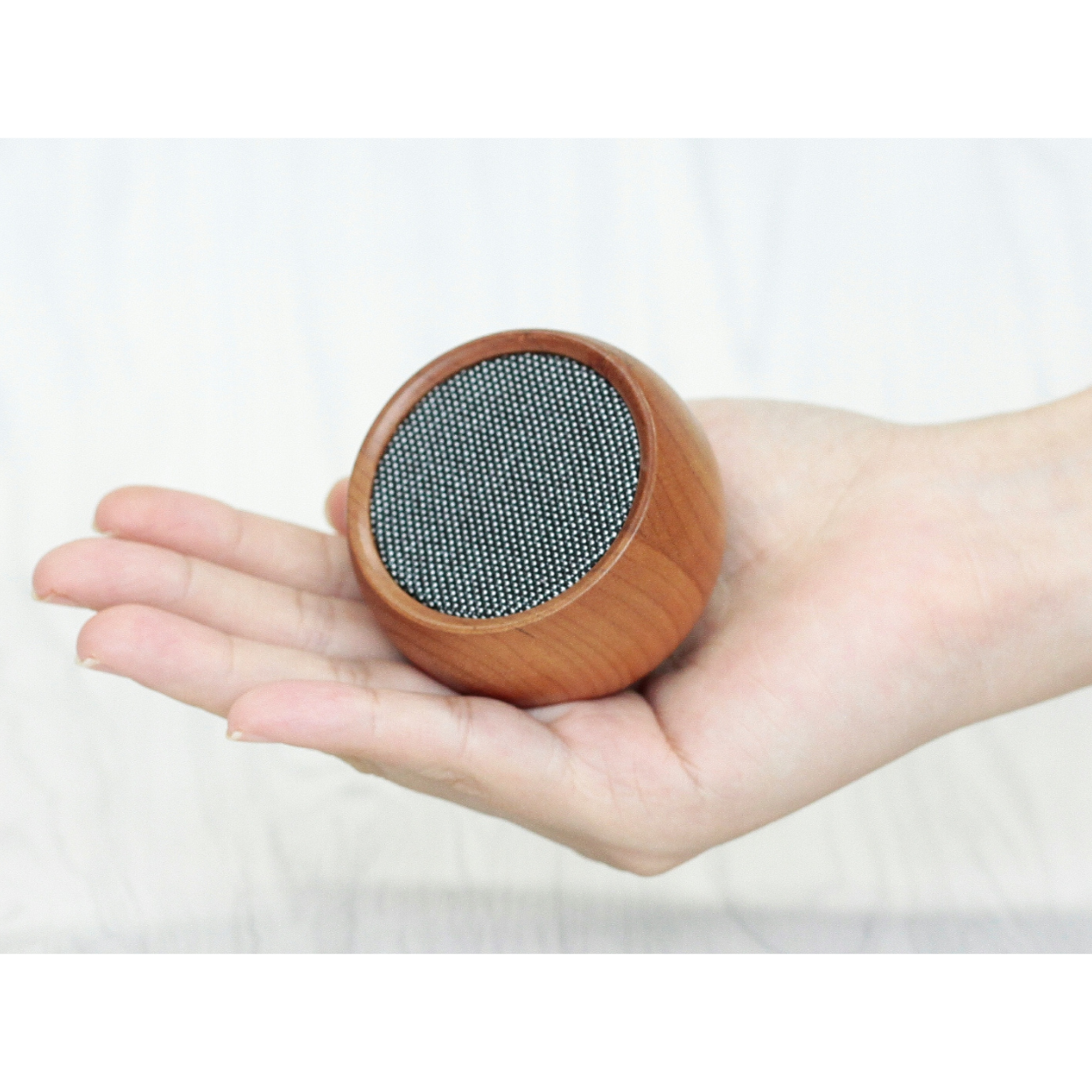 Tumbler Selfie Speaker – Southbank Centre Shop