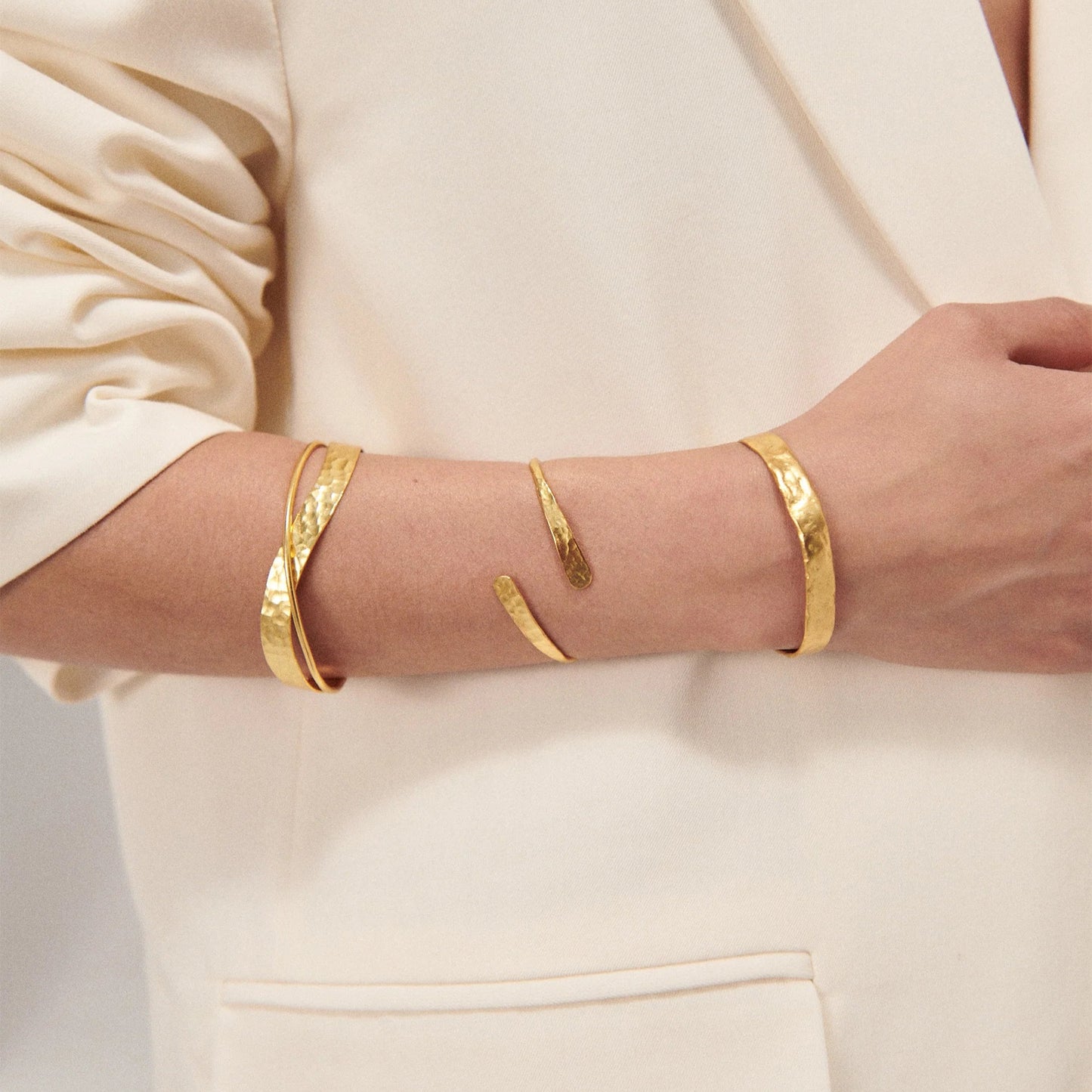 Ekavi Cuff Bracelet