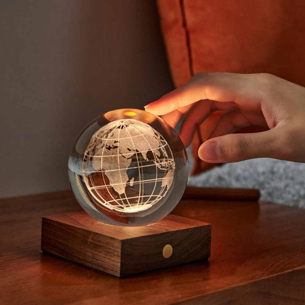 
                      
                        Amber Crystal Light - Globe
                      
                    