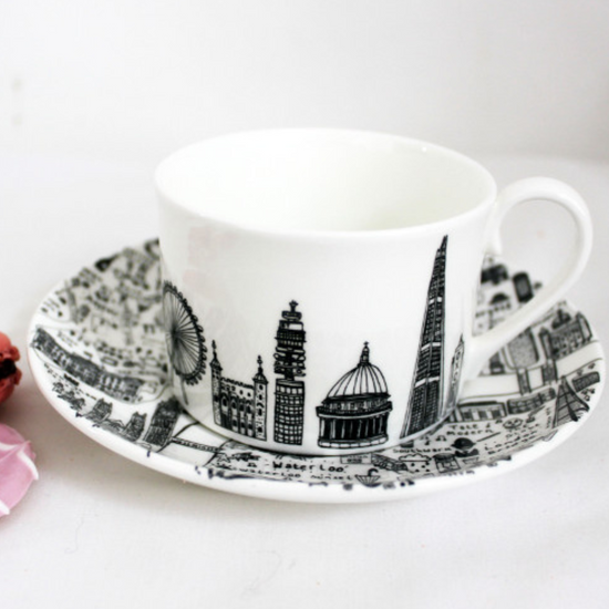 Load image into Gallery viewer, Central London Cup &amp;amp; Saucer Set
