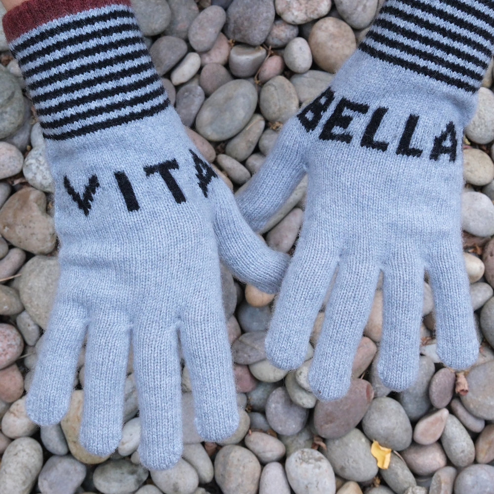 
                      
                        Bella Vita Gloves
                      
                    