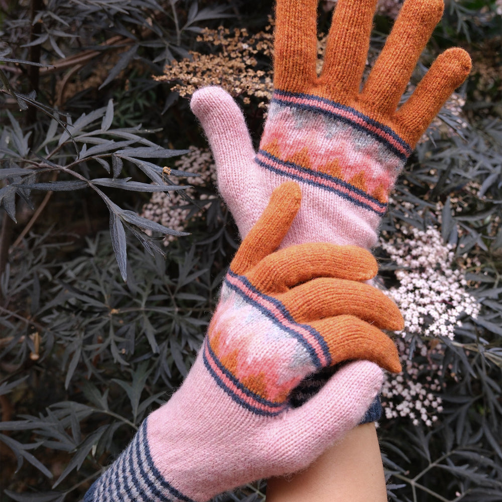 Zig Zag Gloves