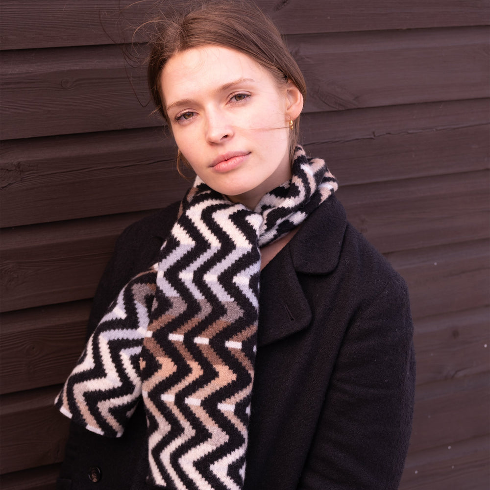 
                      
                        Zig Zag Scarf
                      
                    