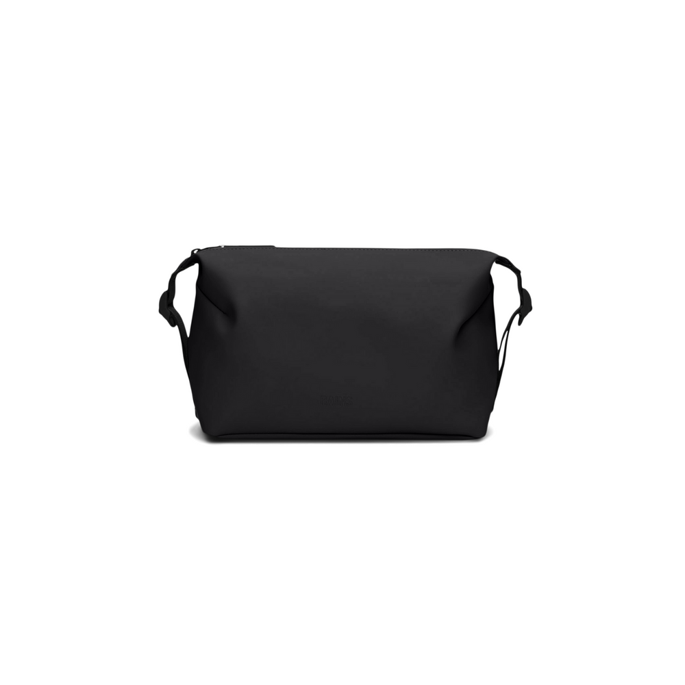Front side of the Rains Hilo Wash Bag, with two lateral black buckles, colour black.