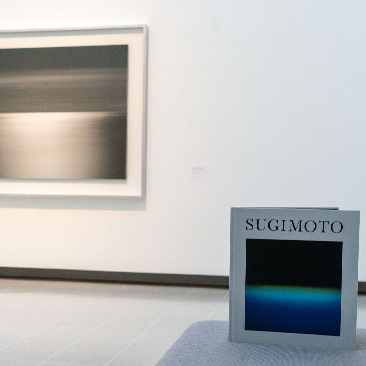 Load image into Gallery viewer, Hiroshi Sugimoto: Time Machine Catalogue
