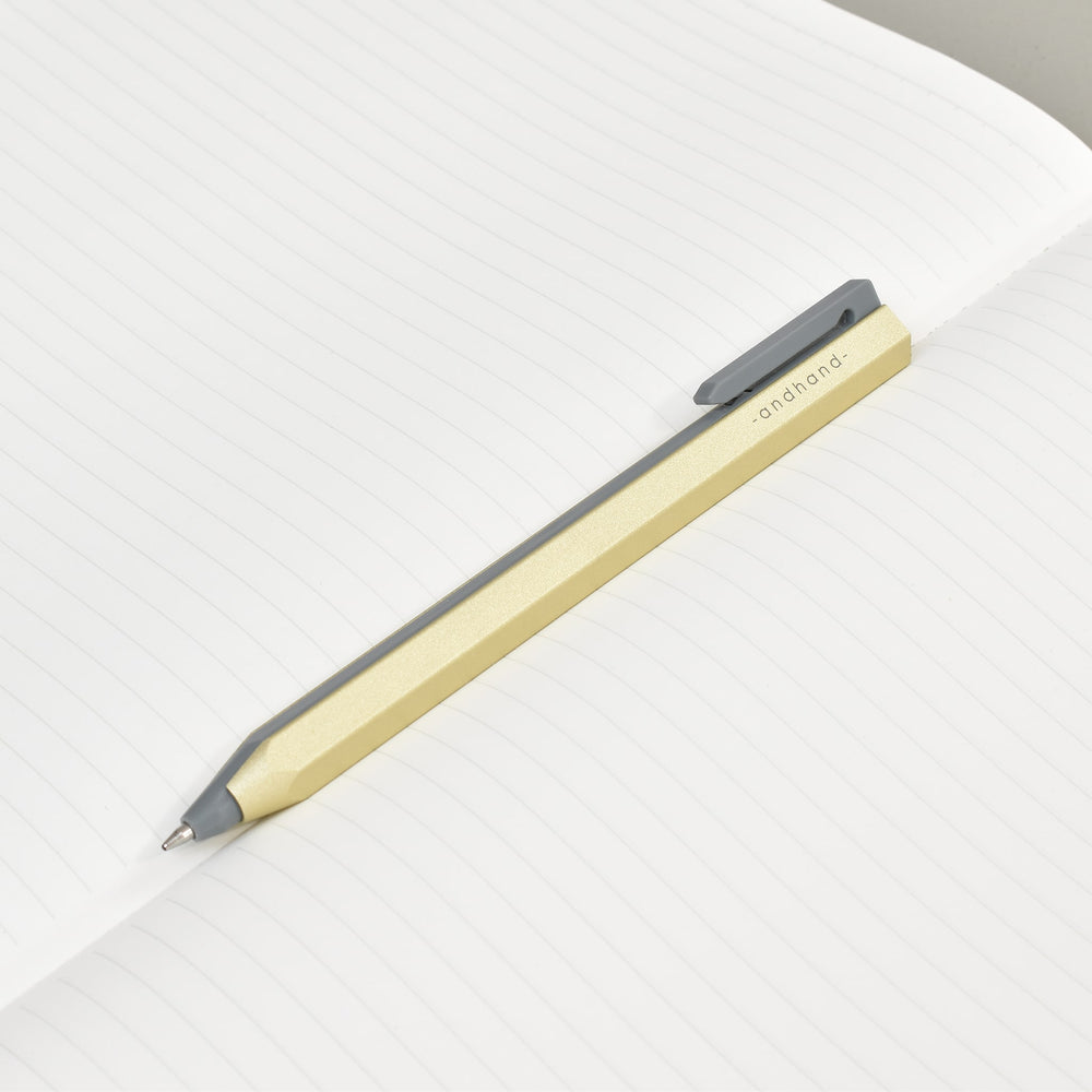 
                  
                    Core Retractable Pen
                  
                