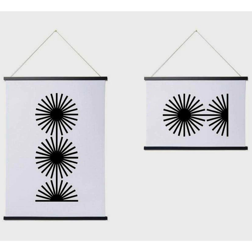 
                  
                    Magnetic Frame
                  
                