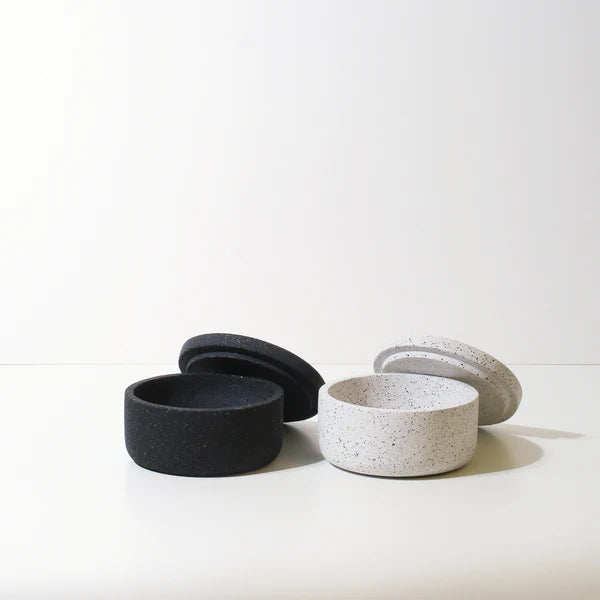 Salt / Pepper Pot