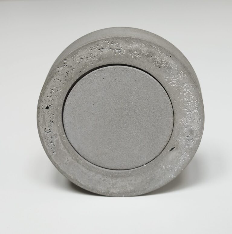 Concrete Table Clock