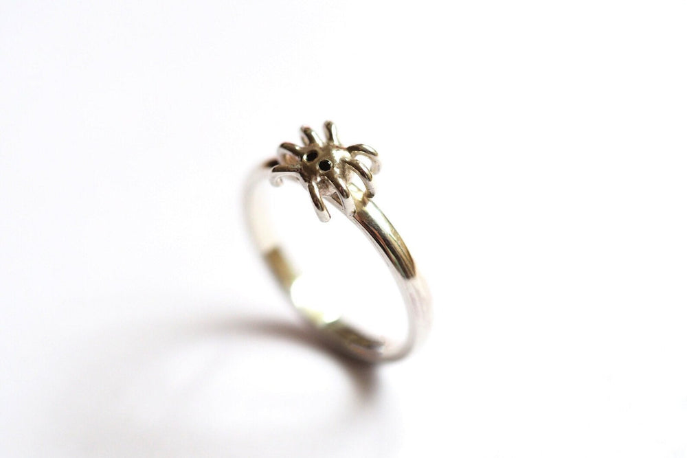 Mini Spider Ring