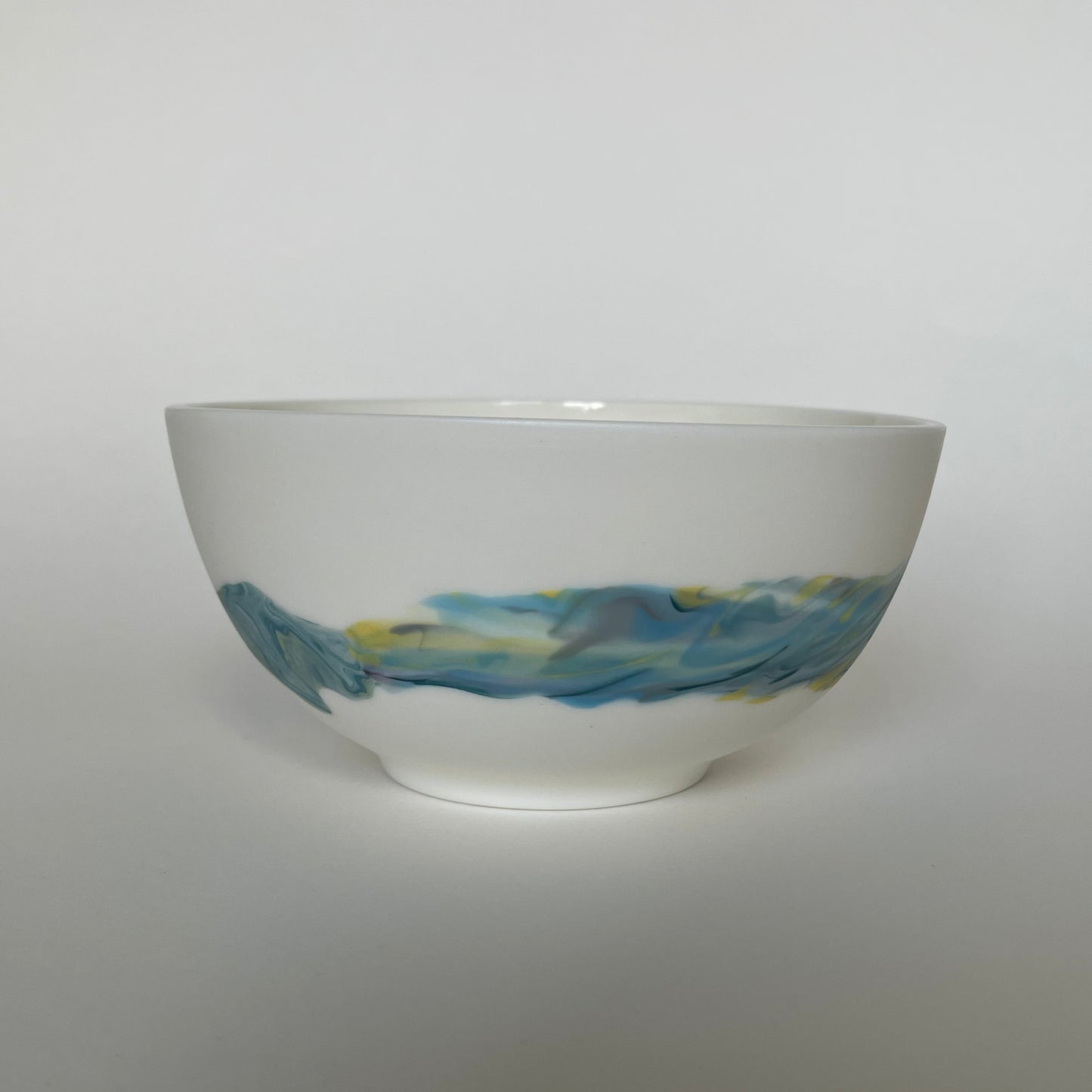 Load image into Gallery viewer, Ash &amp;amp; Fire Porcelain Bowl
